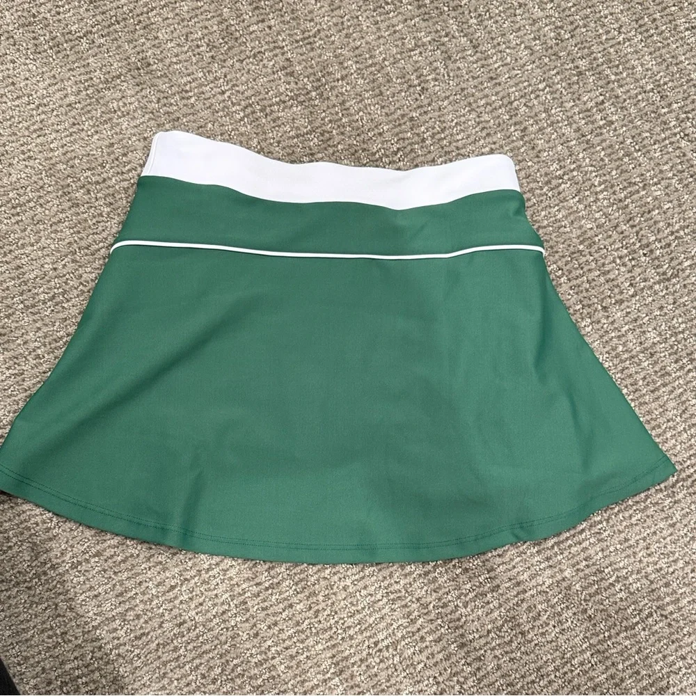 Girls Green and White Tennis and Golf Skirt Set - Picture 3 of 4